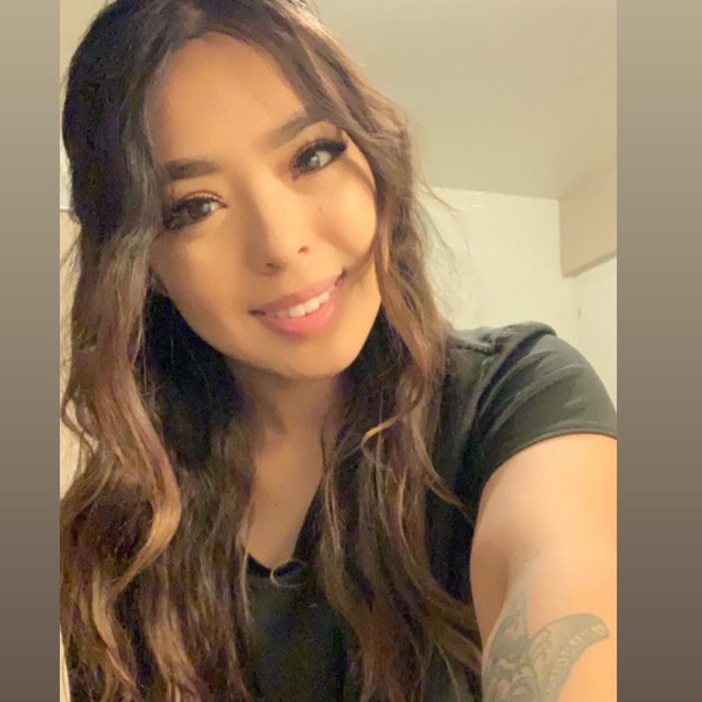 Meet your Posher, Alexis